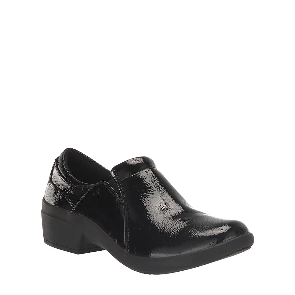 Clarks Women's Talene Pace Black Crinkle Patent 26174444
