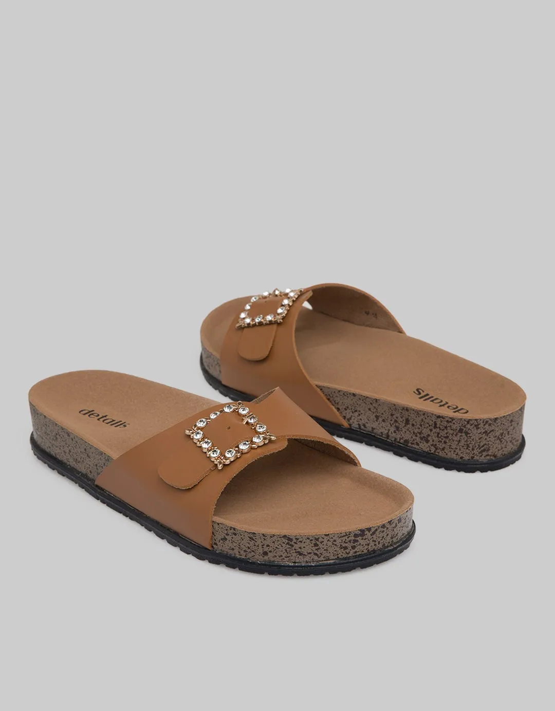 Details Slipper Sandals Woman