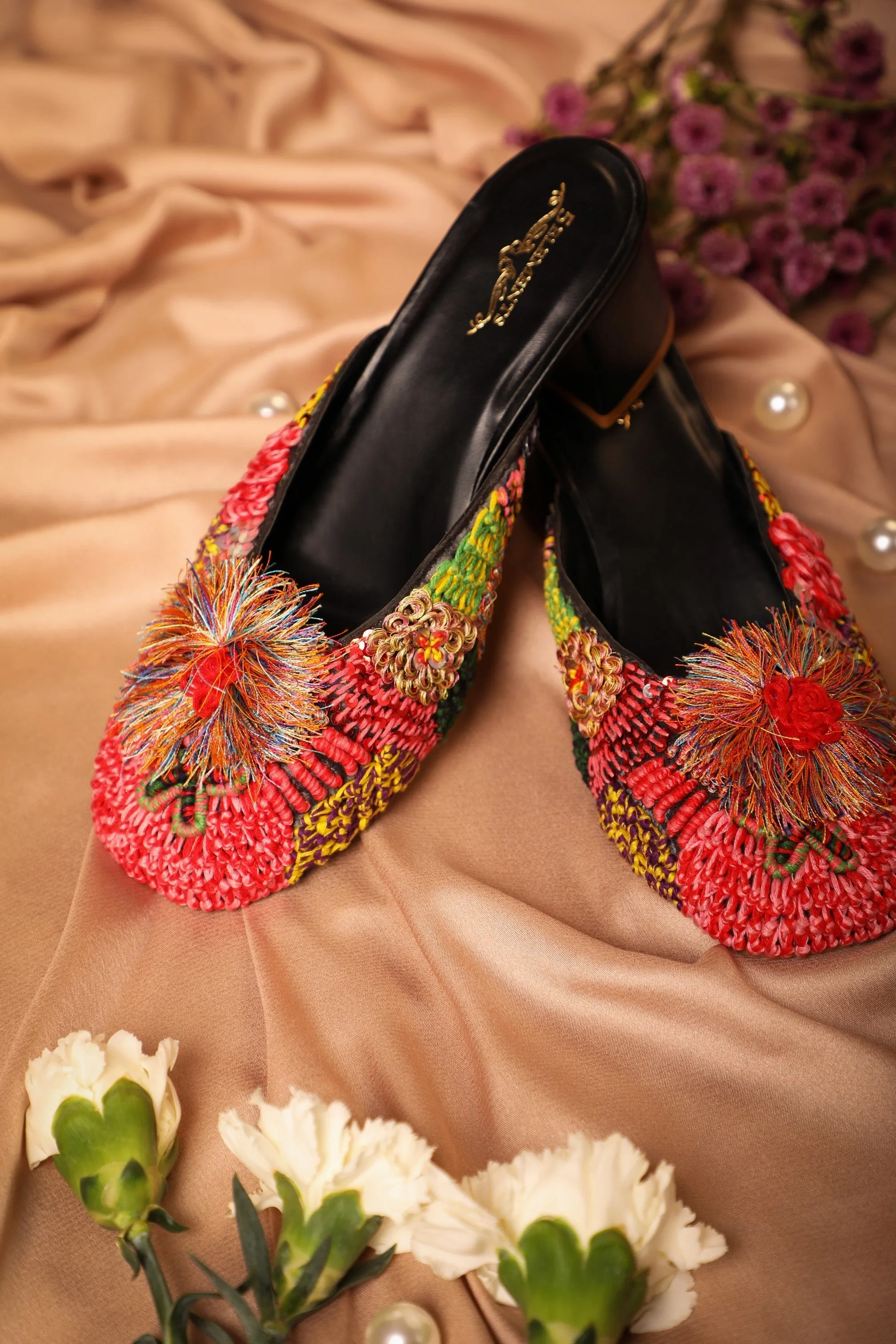Inaayat (heel)