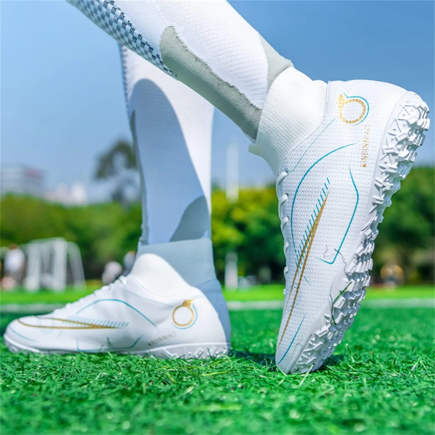 MDPCX Athletic Sports Football Shoes Men's Outdoor Football Shoes Track and Field Lawn World Team Running Sports Shoes Lightweight Breathable Non-Slip Shock-Absorbing Long Spikes Short Spikes