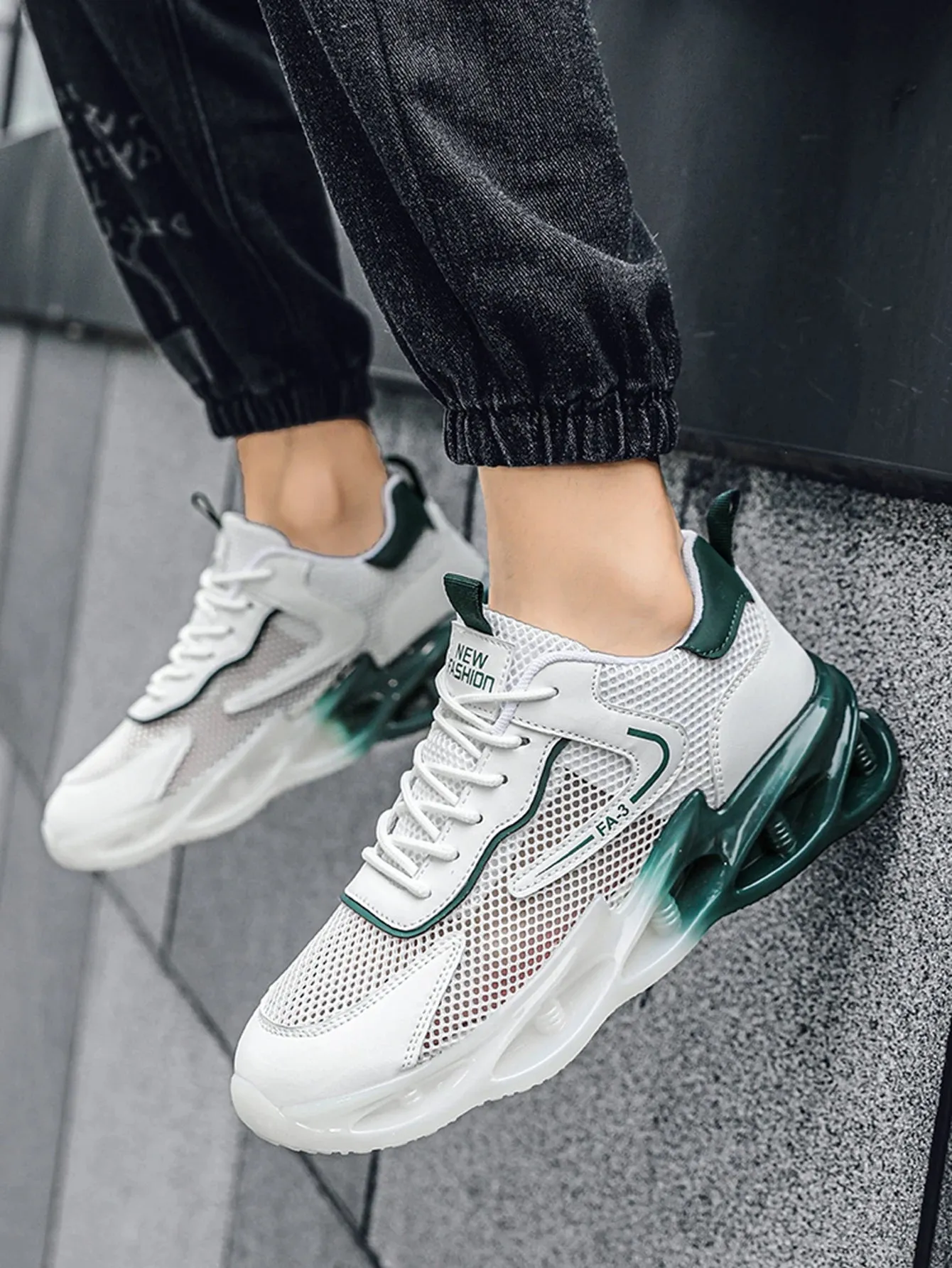 Men’s Fashion Running & Basketball Sneakers