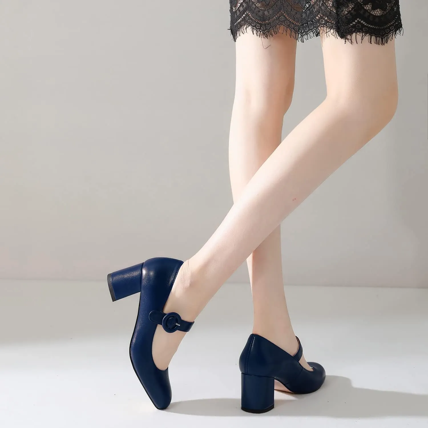 MOOMMO Women Classic Mary Jane Heels Pumps Shoes Ankle Strap Closed Round Toe Dress Sandals Chunky Block Heels Comfort Wedding Party Evening Pump Mid Heel Basic Office Work Shoes Elegant 4-11 M US