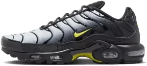 NIKE Men's Sneaker
