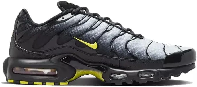 NIKE Men's Sneaker