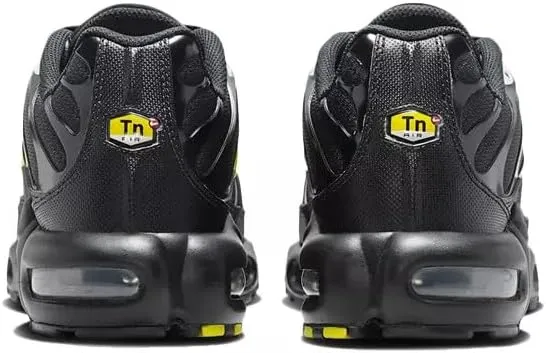 NIKE Men's Sneaker