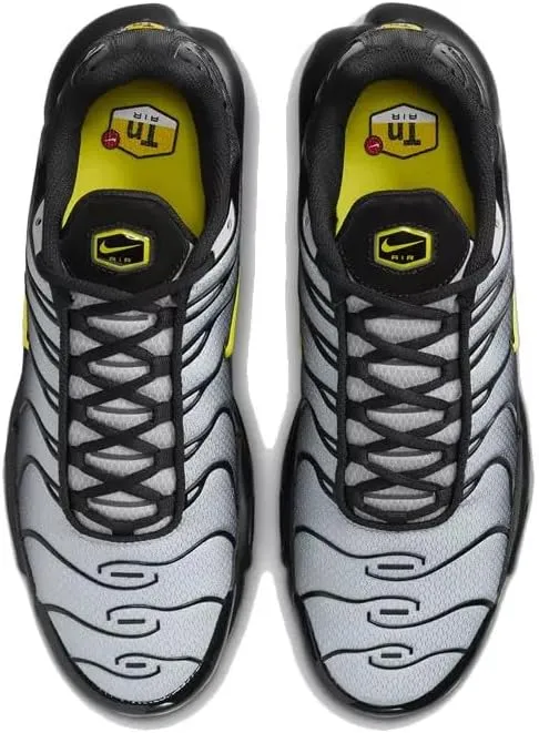 NIKE Men's Sneaker