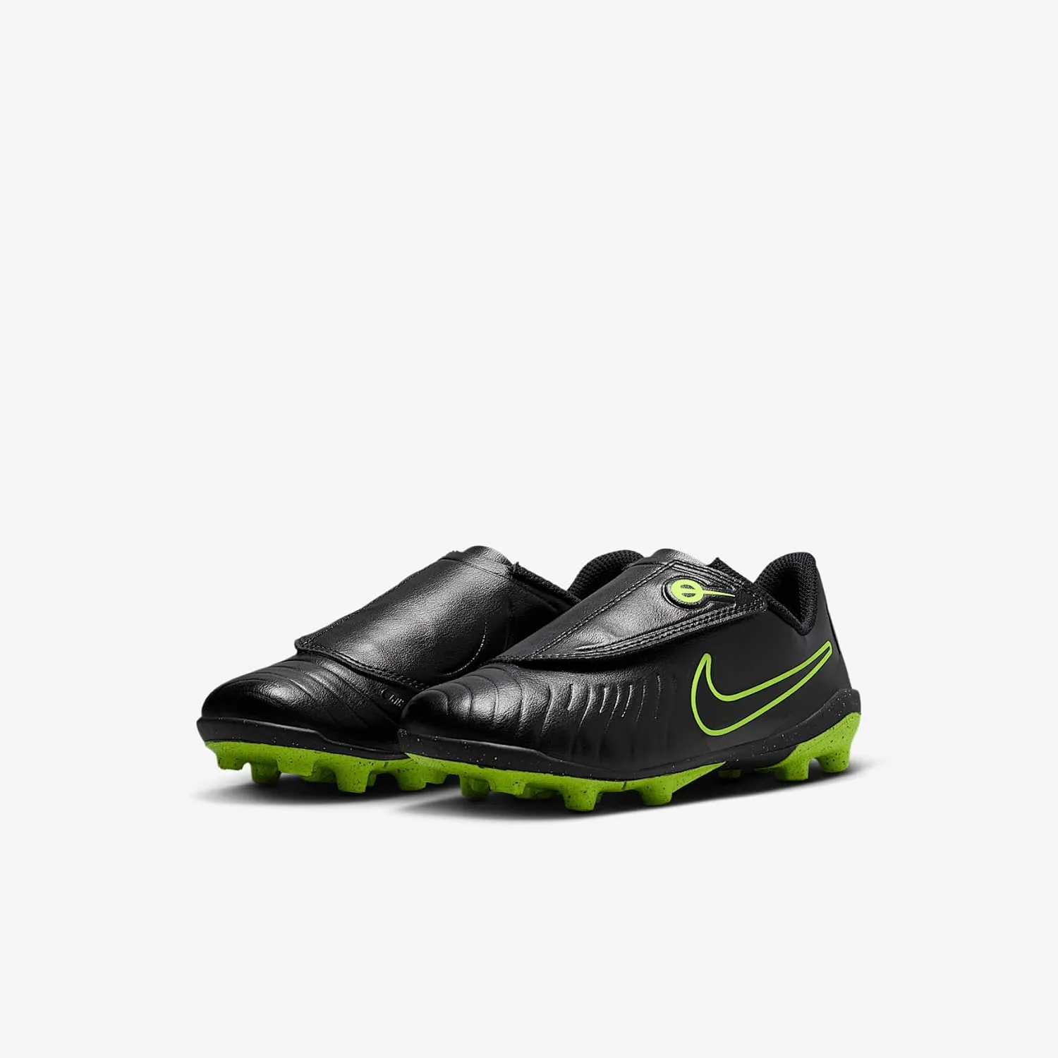 Nike Unisex-Child Jr. Tiempo Legend 10 Club Multi-Ground Low Top Soccer Cleats (Toddler/Little Kid) Sneaker
