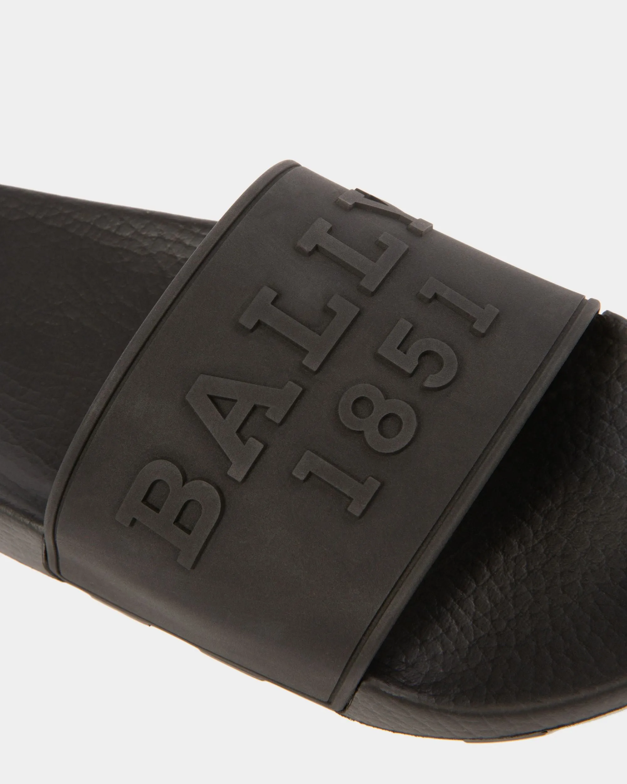 Slider Sandals In Black Rubber