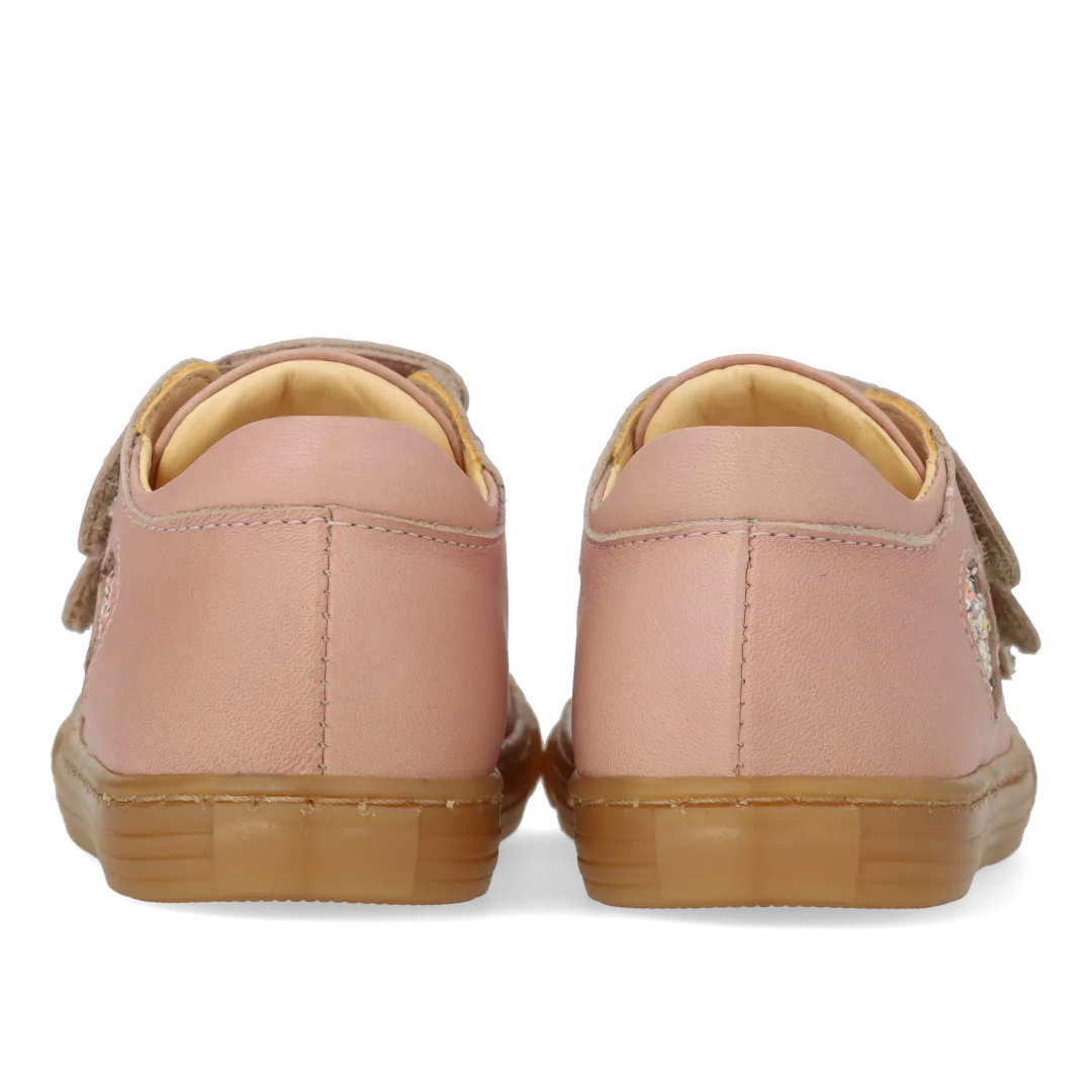 Starter sneaker with a sparkling glitter heart